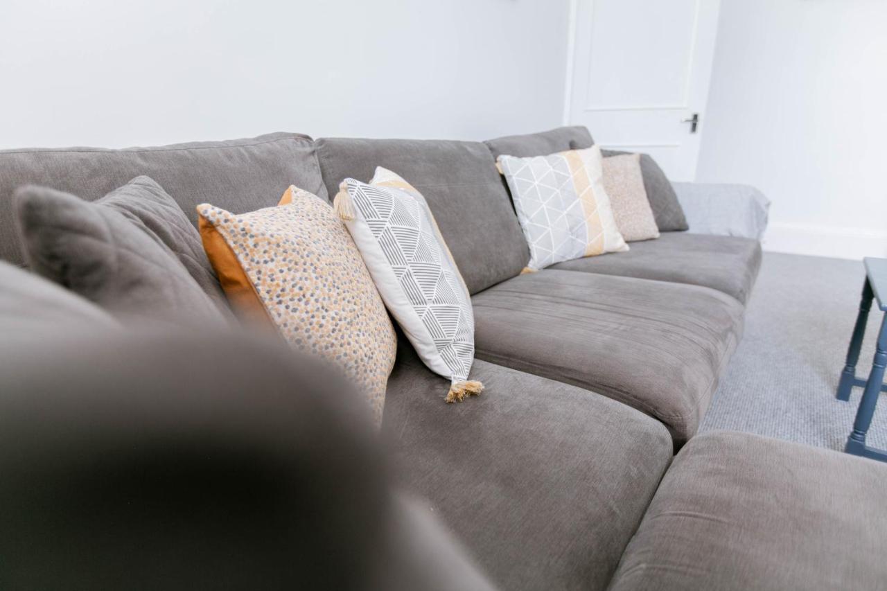 Spacious Apartment, Free Parking, Central Location Near To Uni, Hospital, Town Ексетер Екстер'єр фото